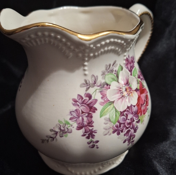 Beautiful Vintage Hal-Mar Signed Pitcher~Intricate Designs~Creamer~Floral Vase - Picture 7 of 15